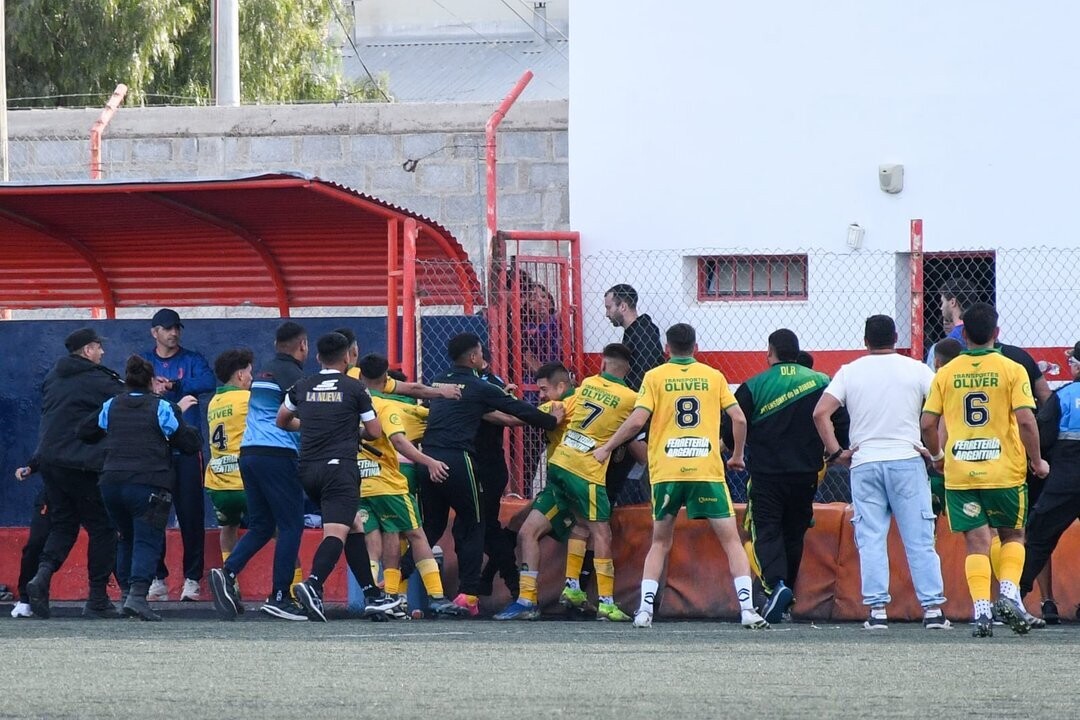 Нападение на судью после футбольного матча в Аргентине