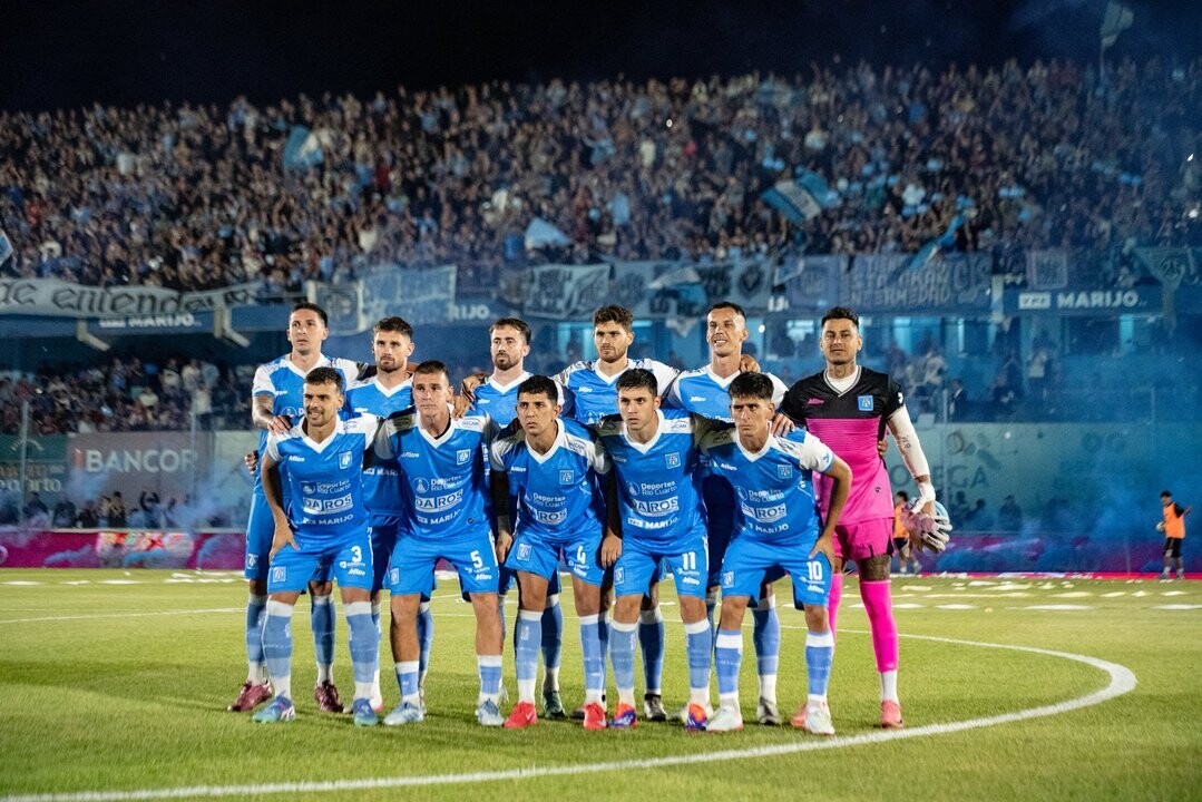 Эстудиантес одержал победу в первом матче за повышение в классе