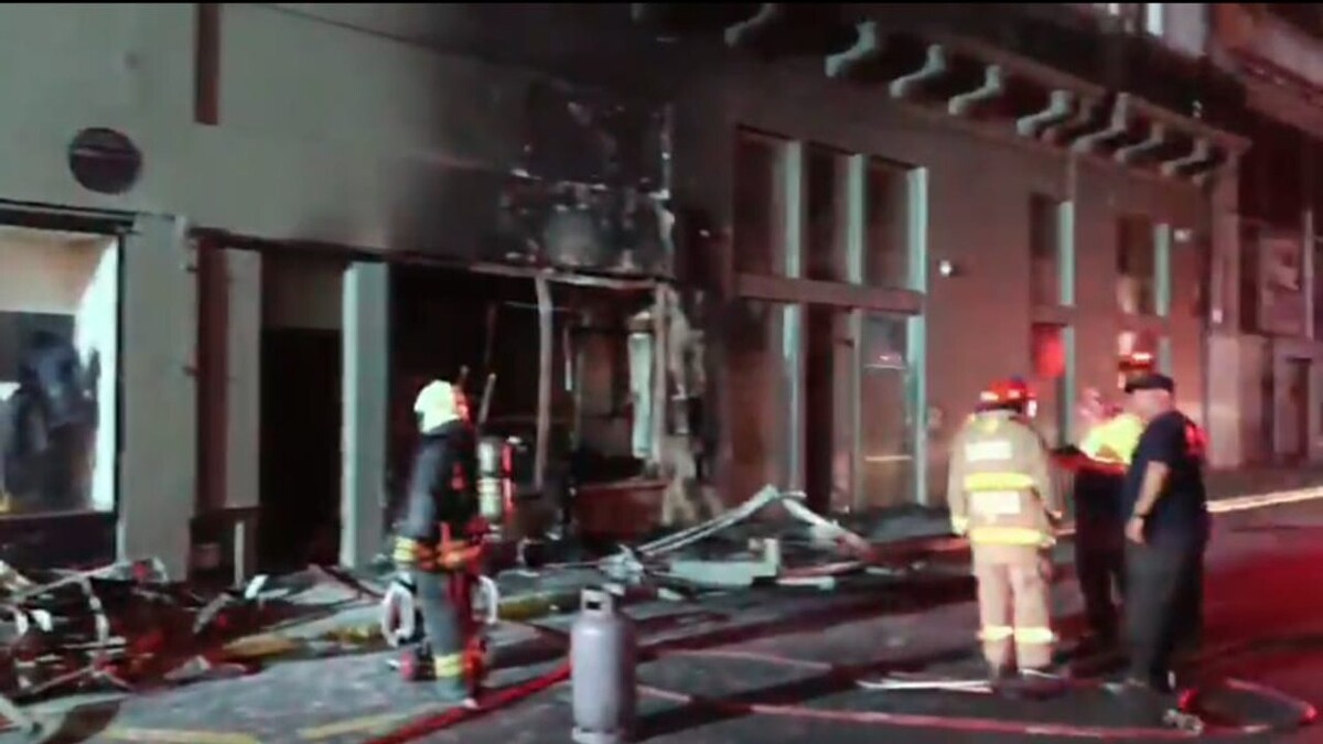 Пожар в Буэнос-Айrese: эвакуирован отель, пострадали люди