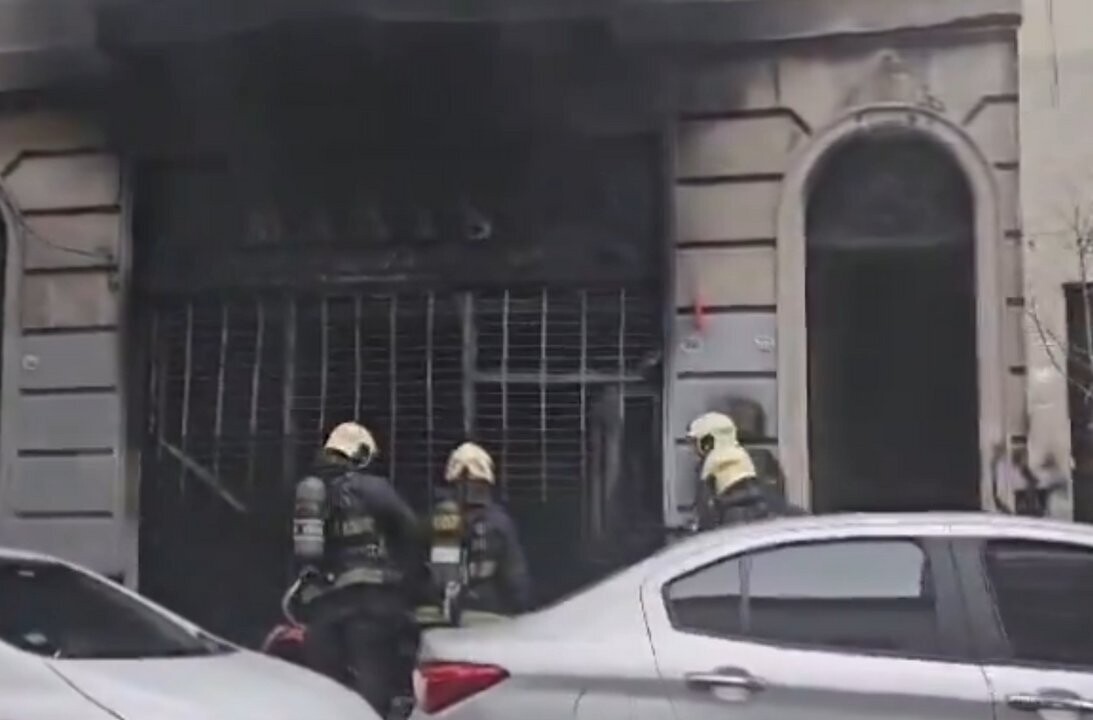 Пожар в жилом здании в районе Реколета