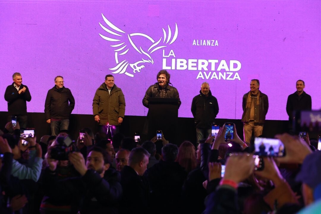 Милеи восстановил свой имидж в соцсетях, а перонизм потерял влияние