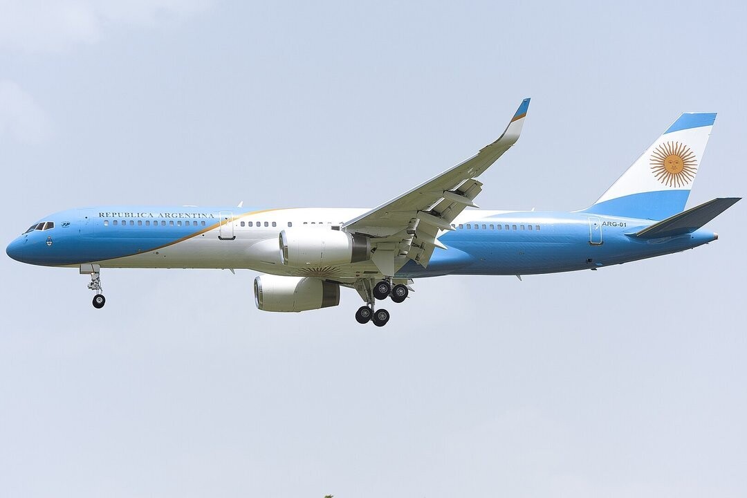 Президентский самолет Аргентины столкнулся с новыми техническими проблемами