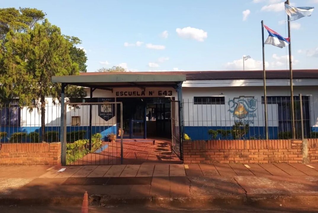 Docente es denunciado por abuso sexual contra alumnas