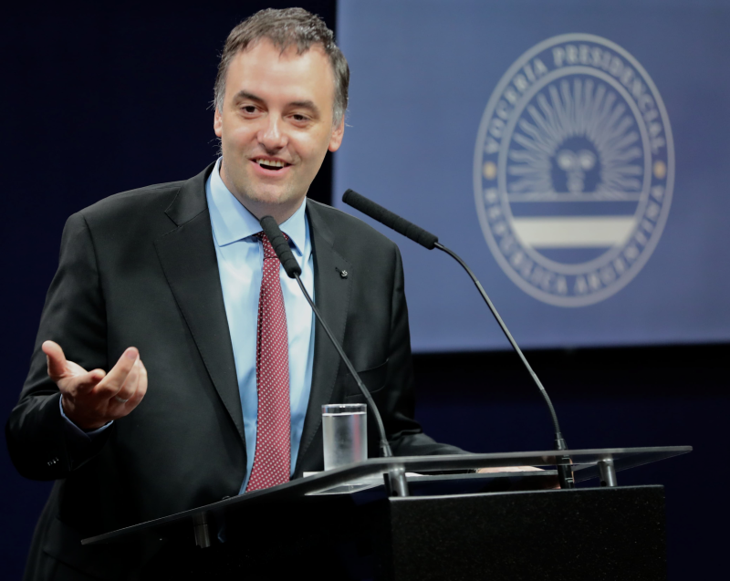 Аргентина сообщает о значительном фискальном избытке после 13 лет, заслуги Нестора Киршнера в успехе