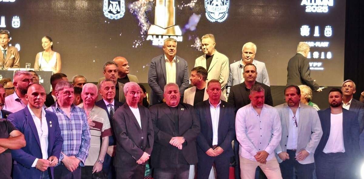 АФА: уроки власти через наказания и подделки