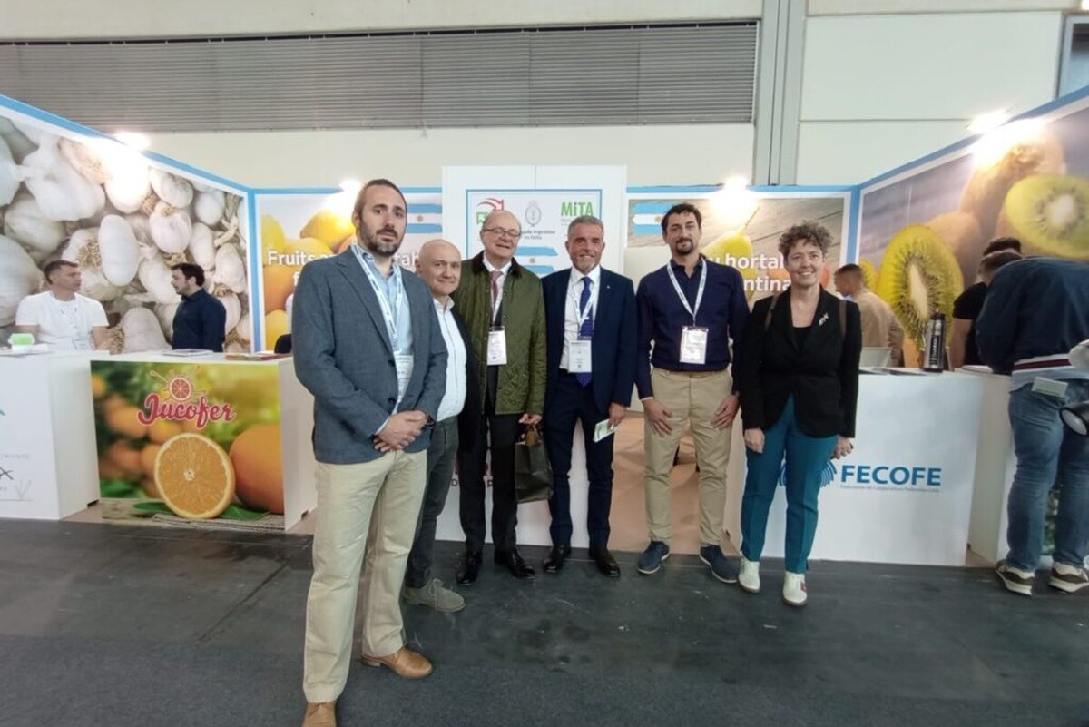 Аргентинские кооперативы участвуют в ярмарке MacFrut в Италии