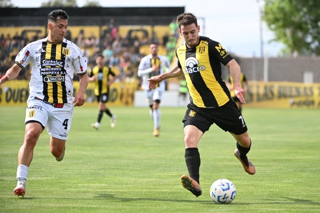 Deportivo Madryn Dominates Almirante Brown 5-1