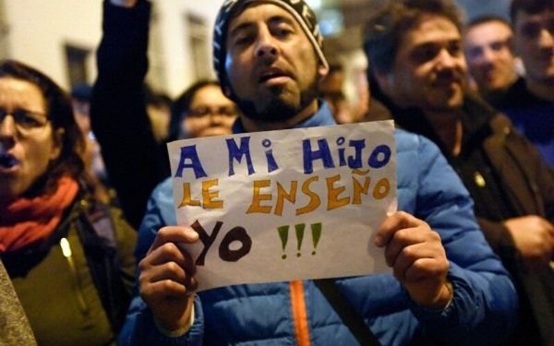 Argentina: 'Freedom of Education' Bill Threatens Public School System