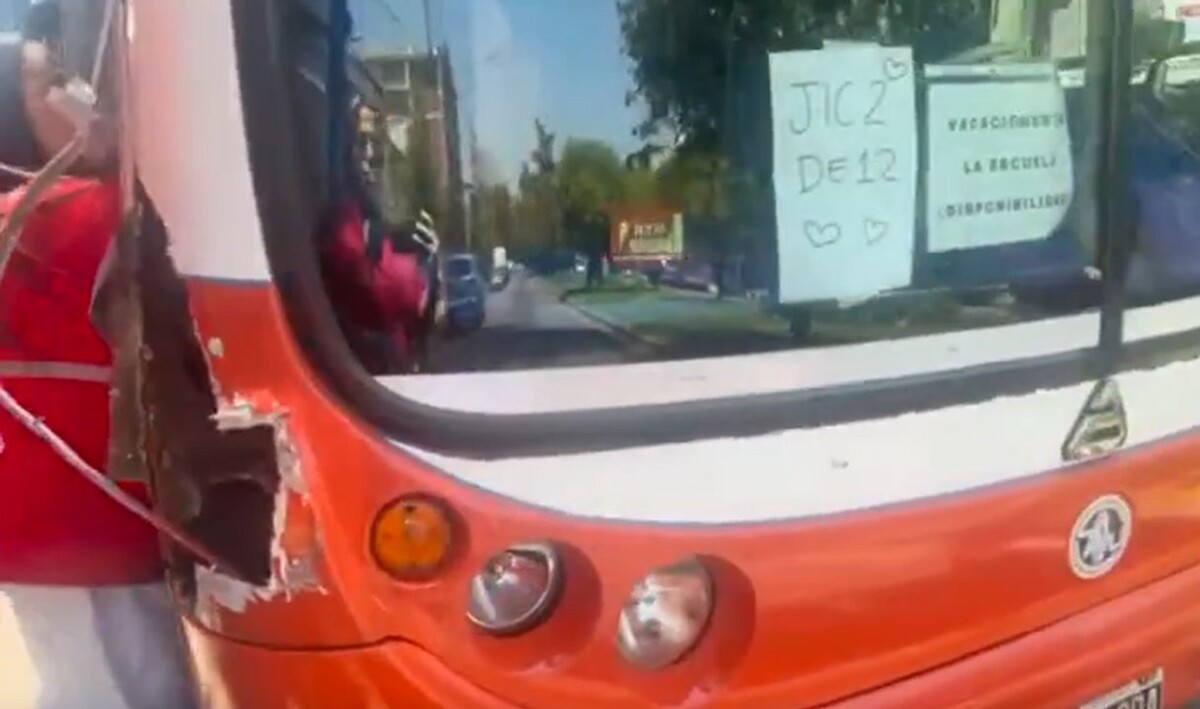 Colisión de un colectivo escolar en Buenos Aires