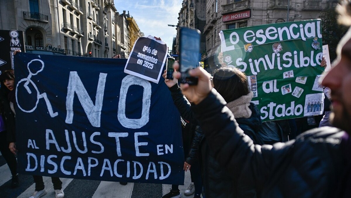 Кризис в системе поддержки людей с инвалидностью в Аргентине