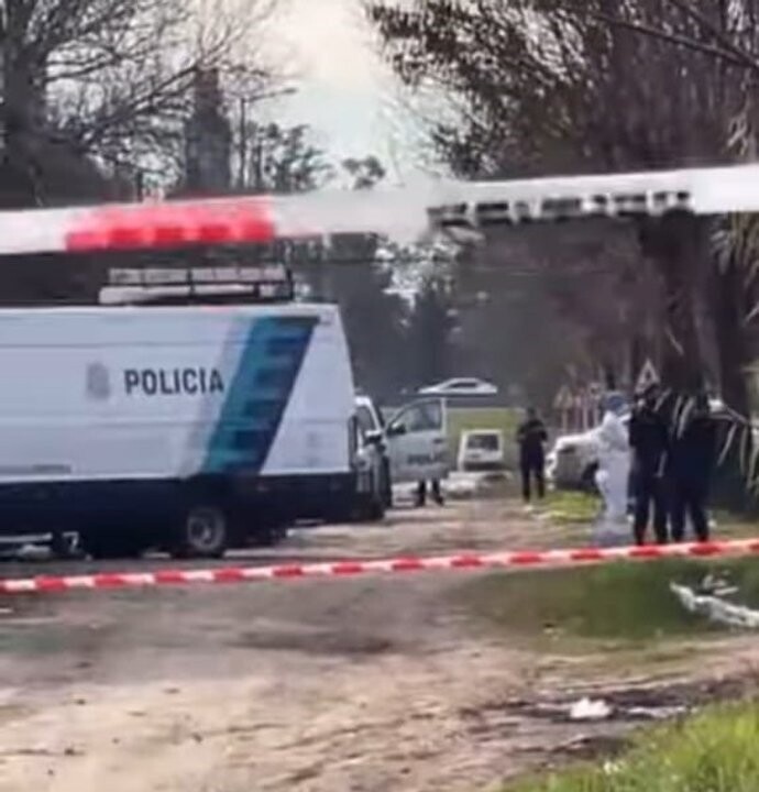 В Гарине, Буэнос-Айрес, найдено безжизненное и обгоревшее тело женщины