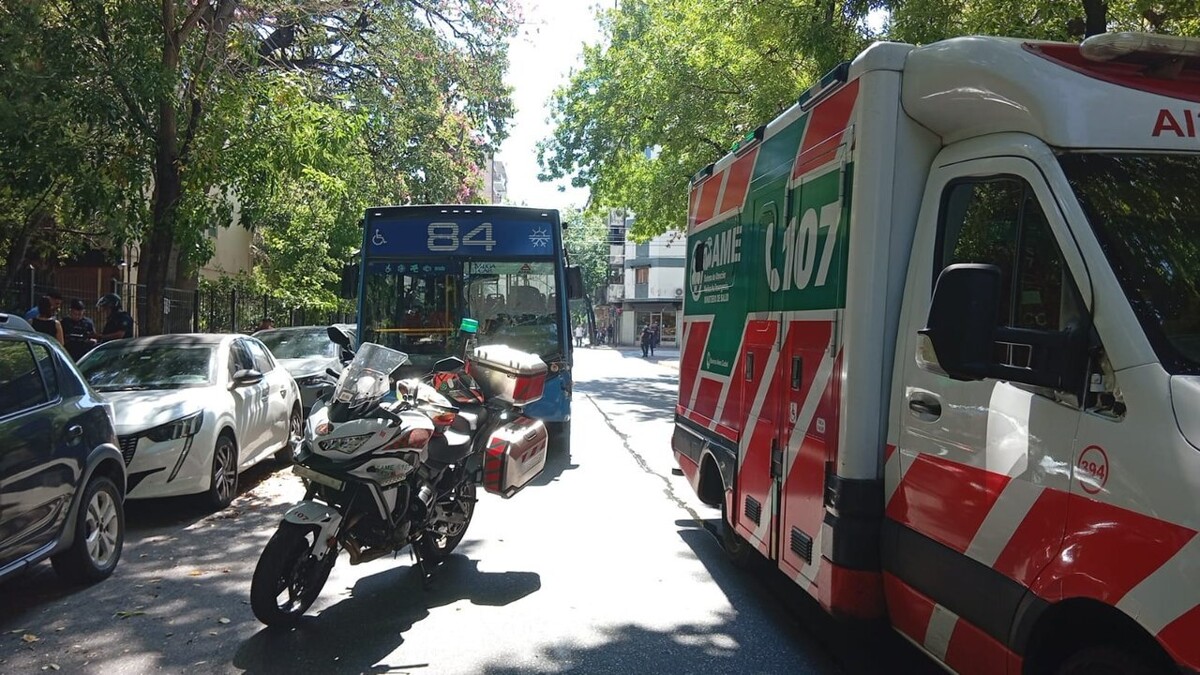 Nine injured in triple crash in Buenos Aires