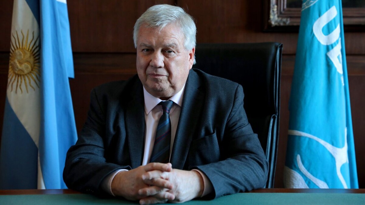 Нехватка финансирования угрожает закрытием престижной медицинской школы UBA