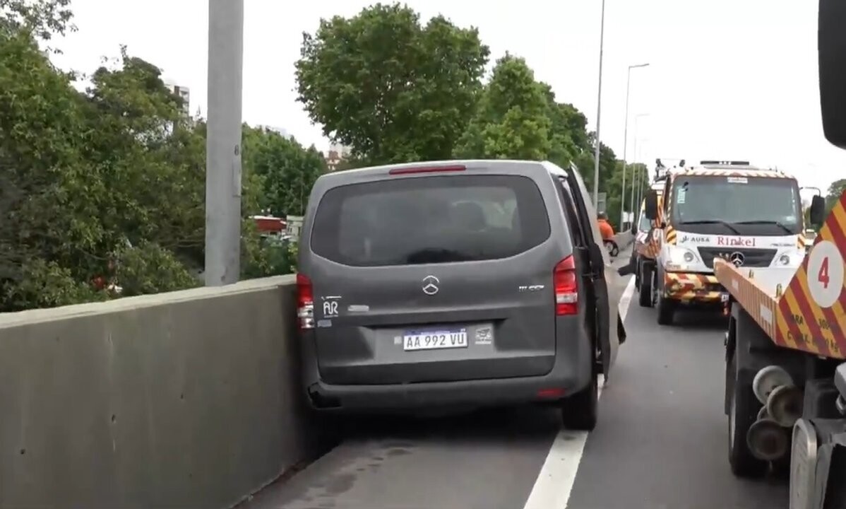 Серьезная авария на автомагистрали 25 де Майо в Буэнос-Айресе