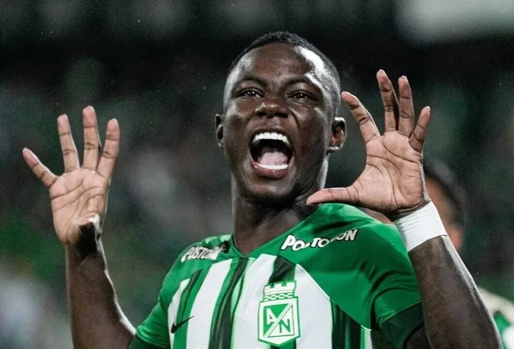 Atlético Nacional Rejects Boca's Offer for Hinestroza