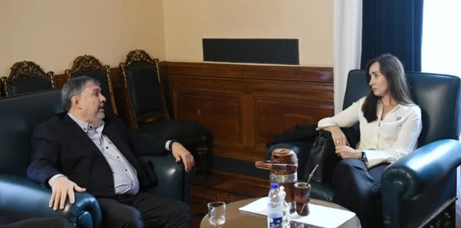 Оппозиция не смогла отменить президентский указ в Аргентине