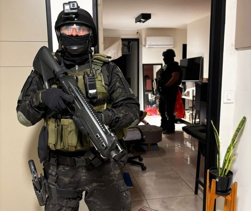 Argentinian Taxi Driver Delivered Drugs to Clients