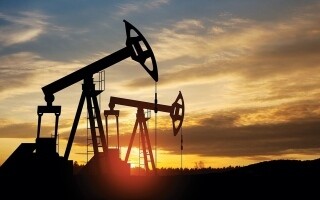 Oil Prices Plummet 16% After US-Iran Ceasefire Announced