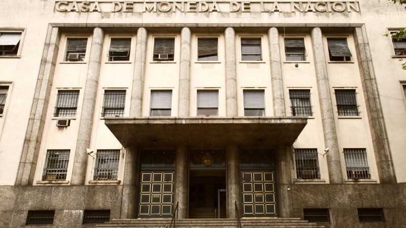 Аргентина вмешивается в компанию по печати валюты