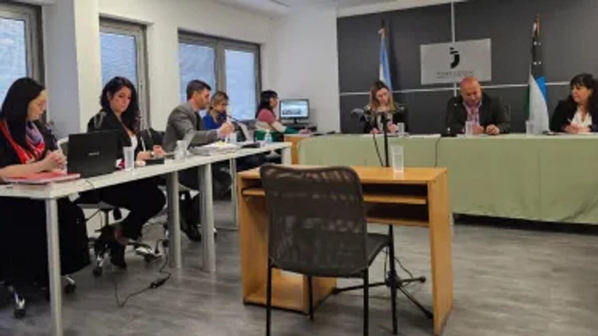 Argentina's Supreme Court Confirms Sentence for Ex-Commissioner's Abuse of Teen