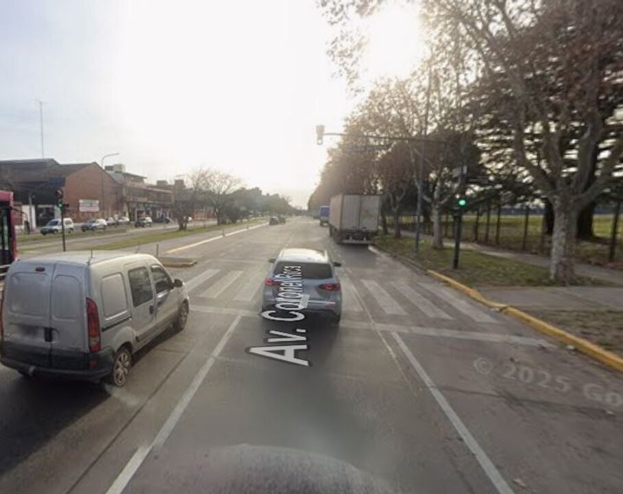 布宜诺斯艾利斯卡车司机在车辆火灾中受伤