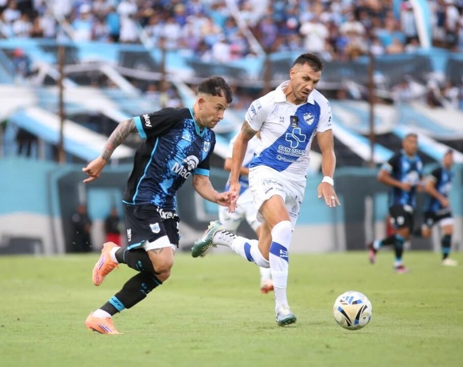 Химнасия из Хухуя и Атланта одержали победы в первом туре Насьоналя B