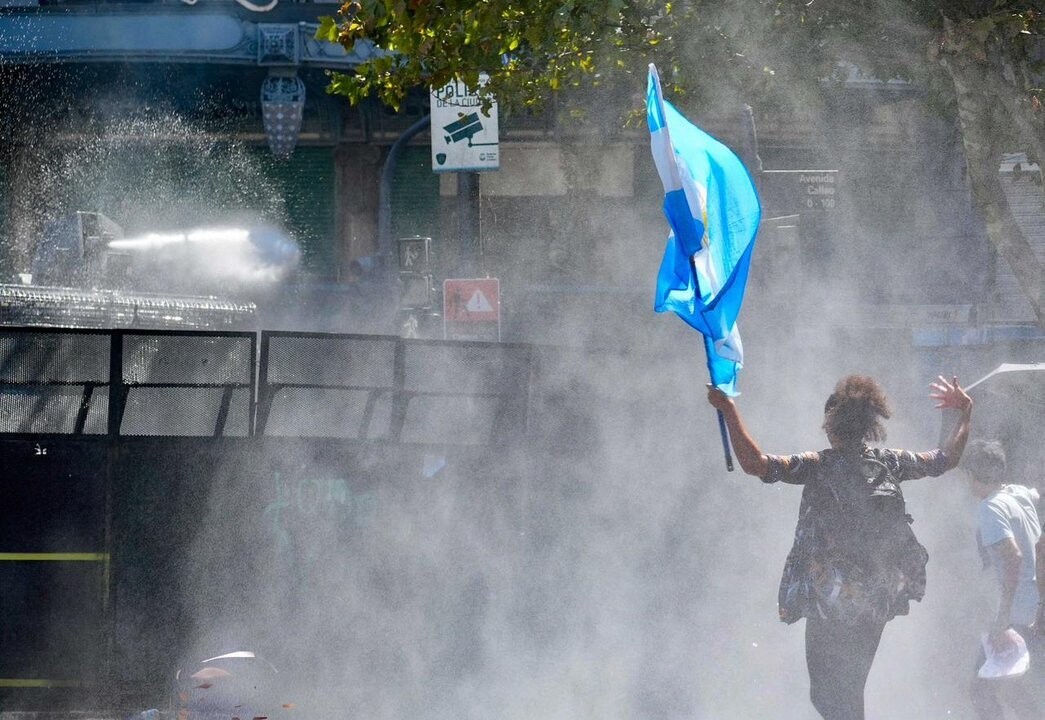 Столкновения в Буэнос-Айресе из-за реформ закона