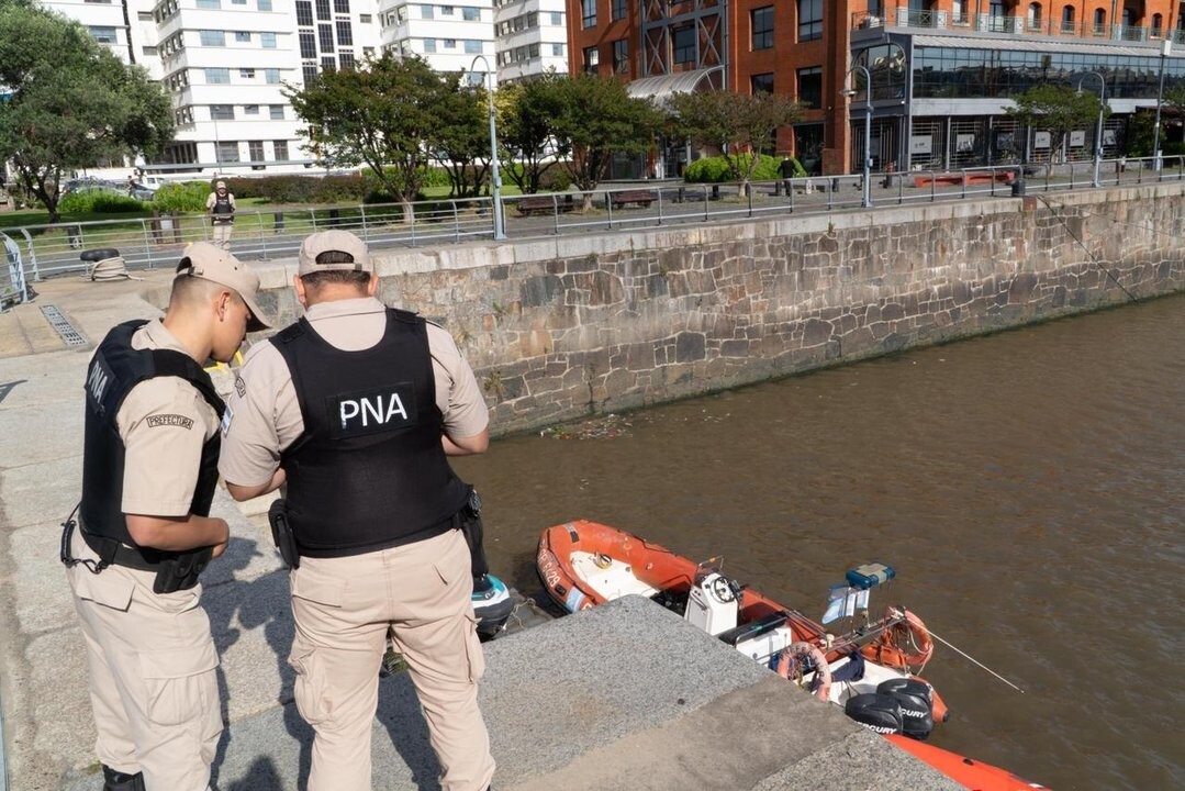 Мужчина найден мертвым после прыжка с моста в Буэнос-Айресе