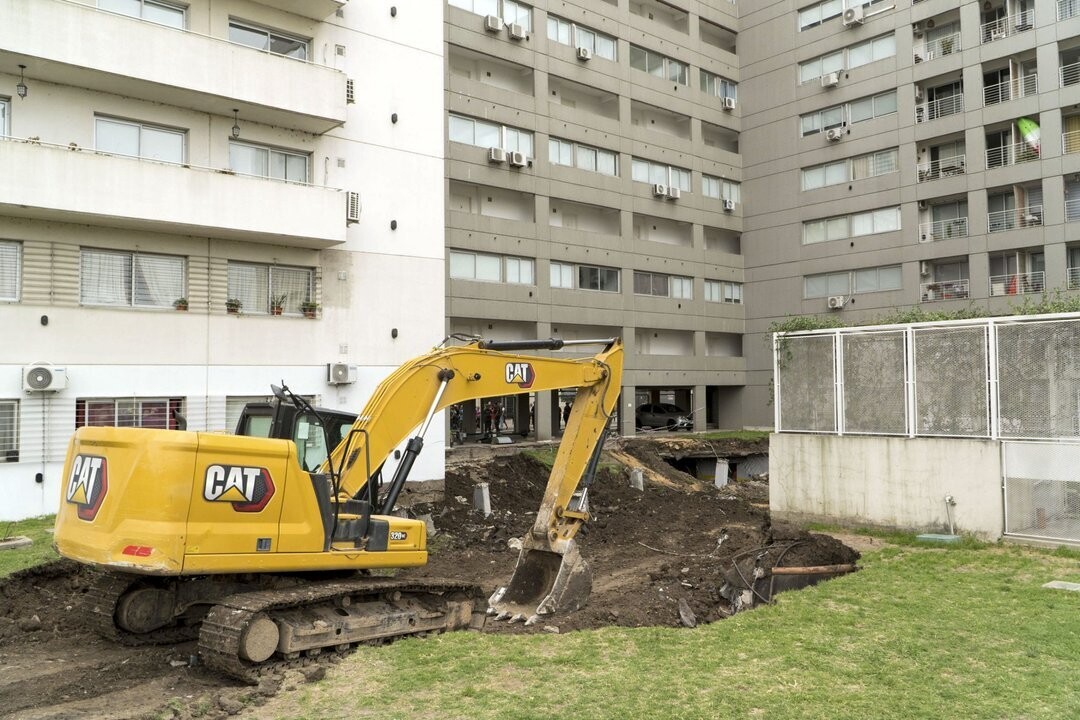 Buenos Aires Collapse Victims Allowed Back into Homes
