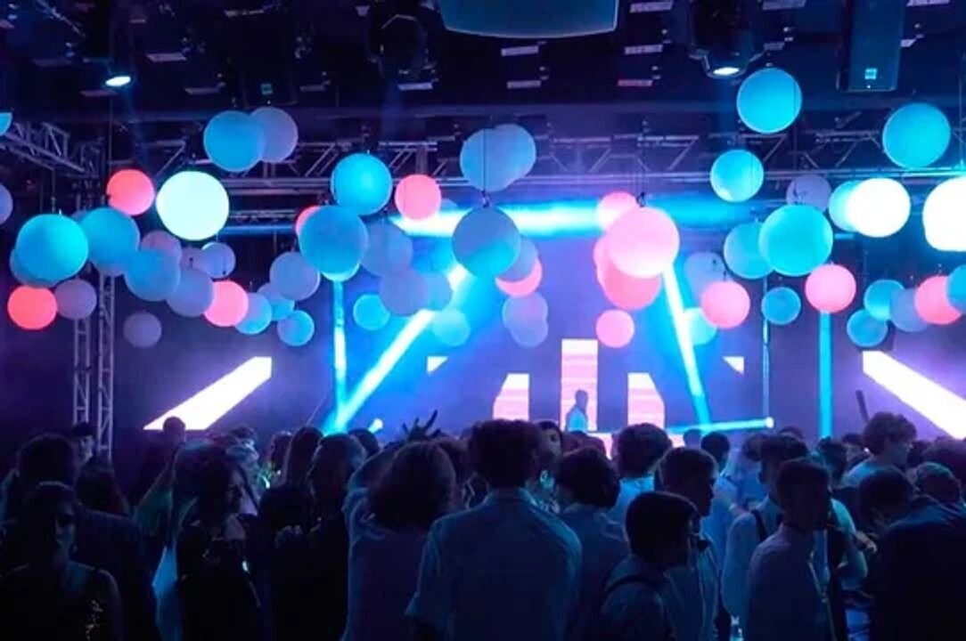 Argentine Mother Steals Graduation Party Funds