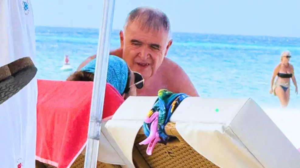 Губернатор Тукумана вернулся из отпуска раньше срока из-за скандала