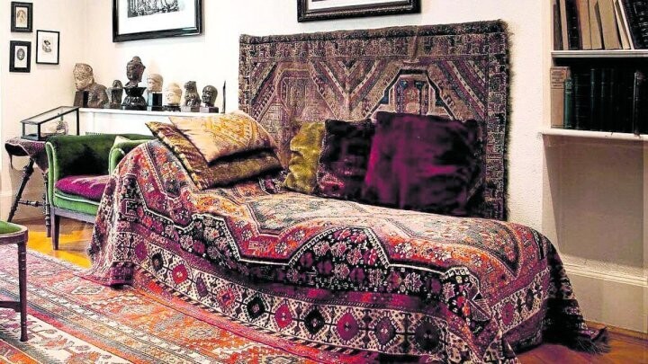 The Algorithmic Couch: ChatGPT, Psychoanalysis and the Pathologization of Daily Life