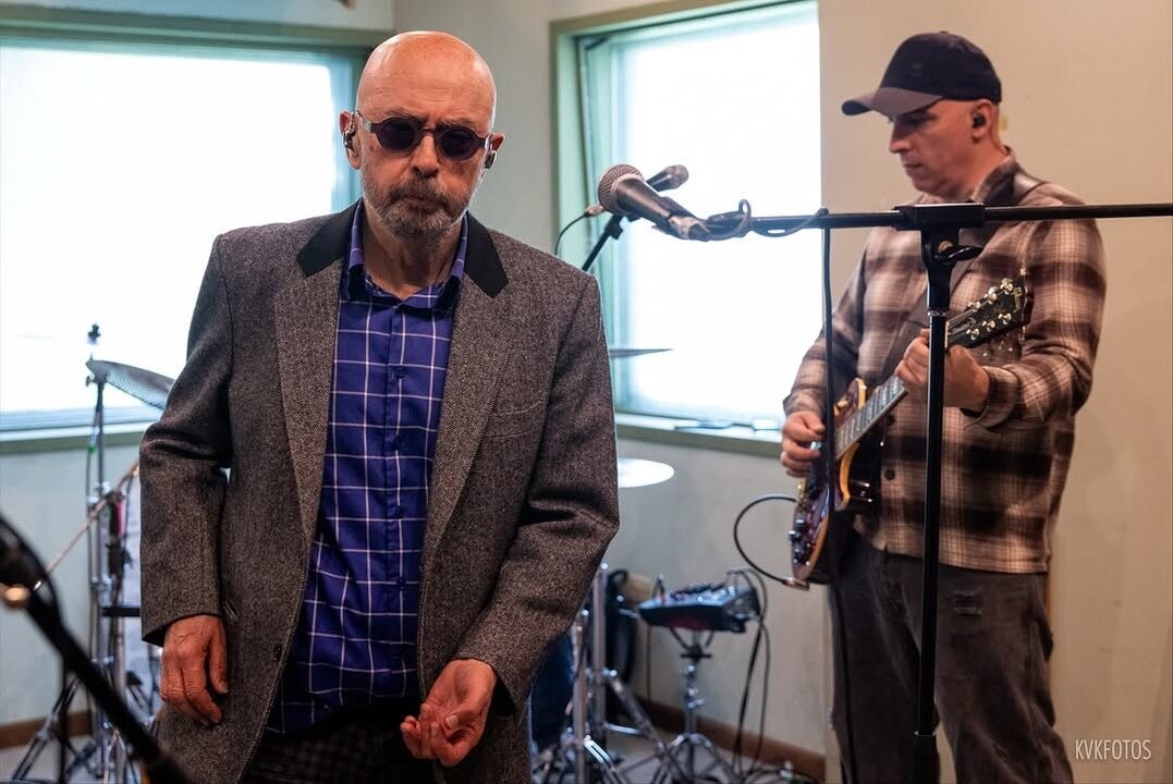 Индио Сolari возвращается в студию и представляет новую выставку цифрового искусства