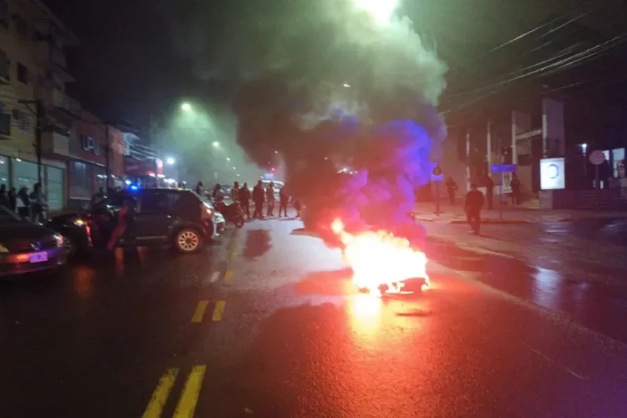 Кризис в Мисьонес из-за протестов полиции против отклонения от шкалы зарплат