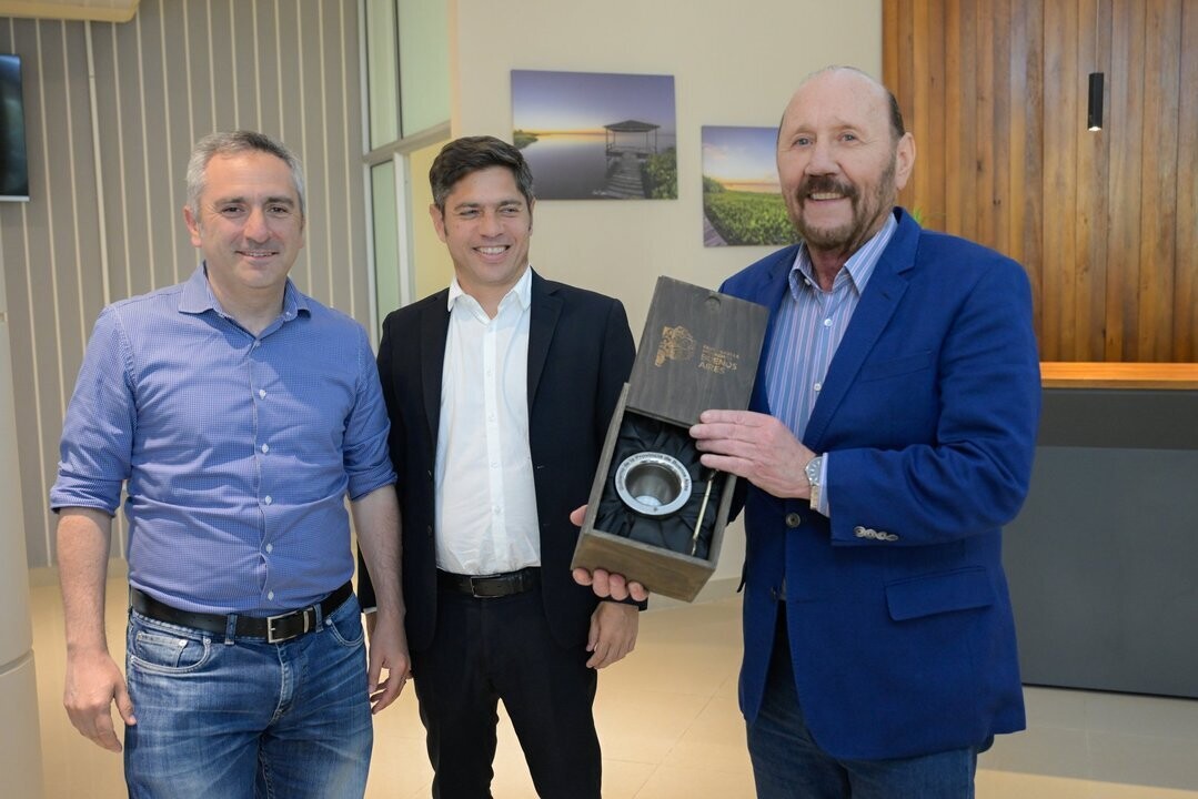 Buenos Aires Governor Accuses Milei's Government of Desertion