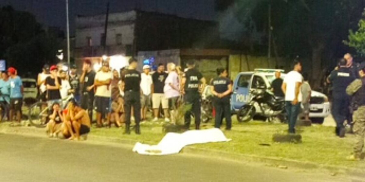 Полицейский в Аргентине убил одного из нападавших во время ограбления