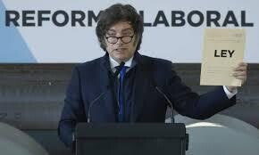 阿根廷总统哈维尔·米莱的政治和经济风险