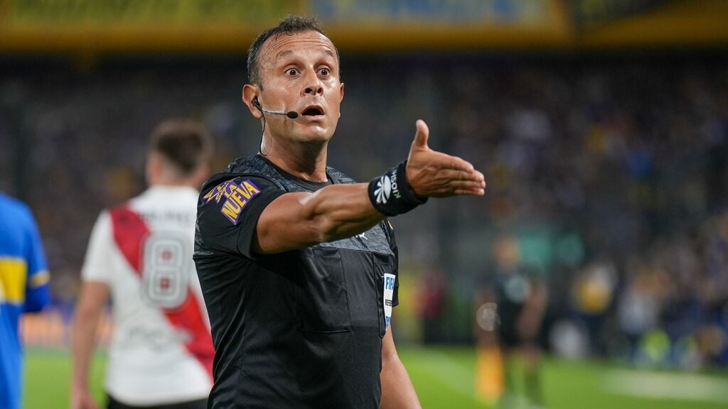 Herrera appointed to referee Superclásico between River and Boca
