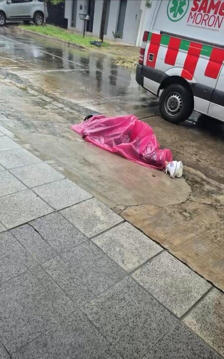 Подросток погиб при попытке угнать автомобиль у бывшего полицейского в Аргентине