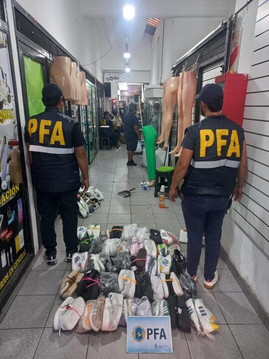 Argentina: 16 Irregular Migrants and Counterfeit Goods Network Dismantled