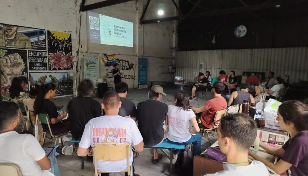 拉丁美洲组织建立数字自治以保卫领土