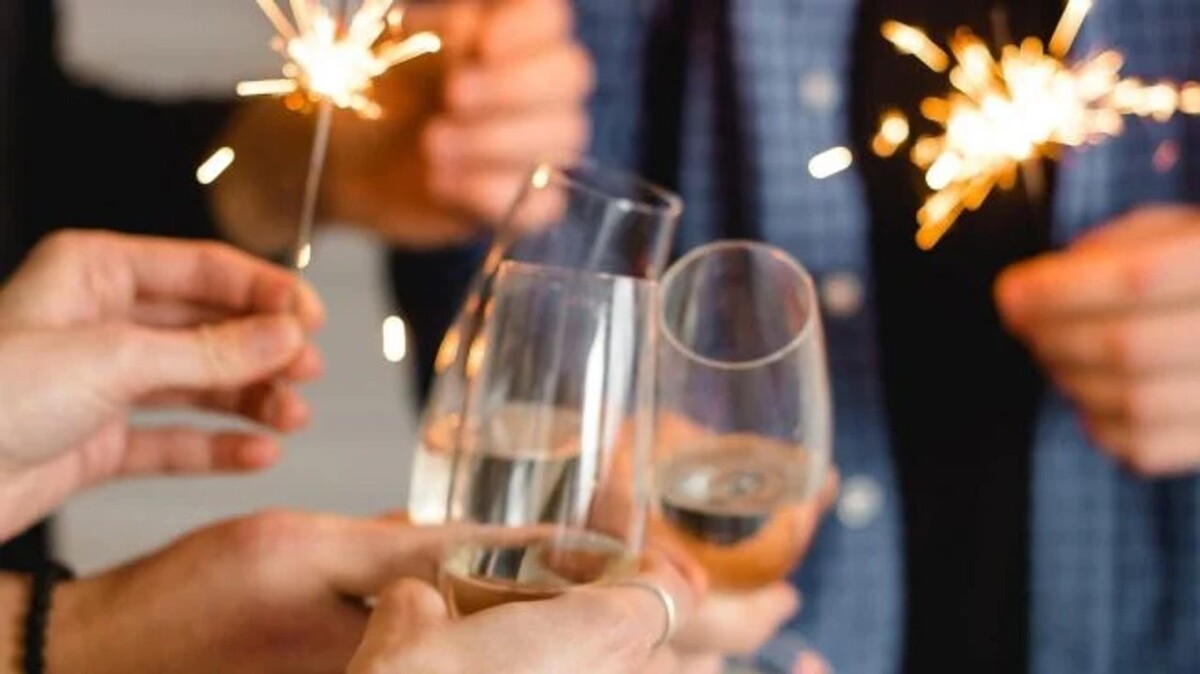 Until When Can You Say 'Happy New Year' and When to Take Down the Tree in Argentina