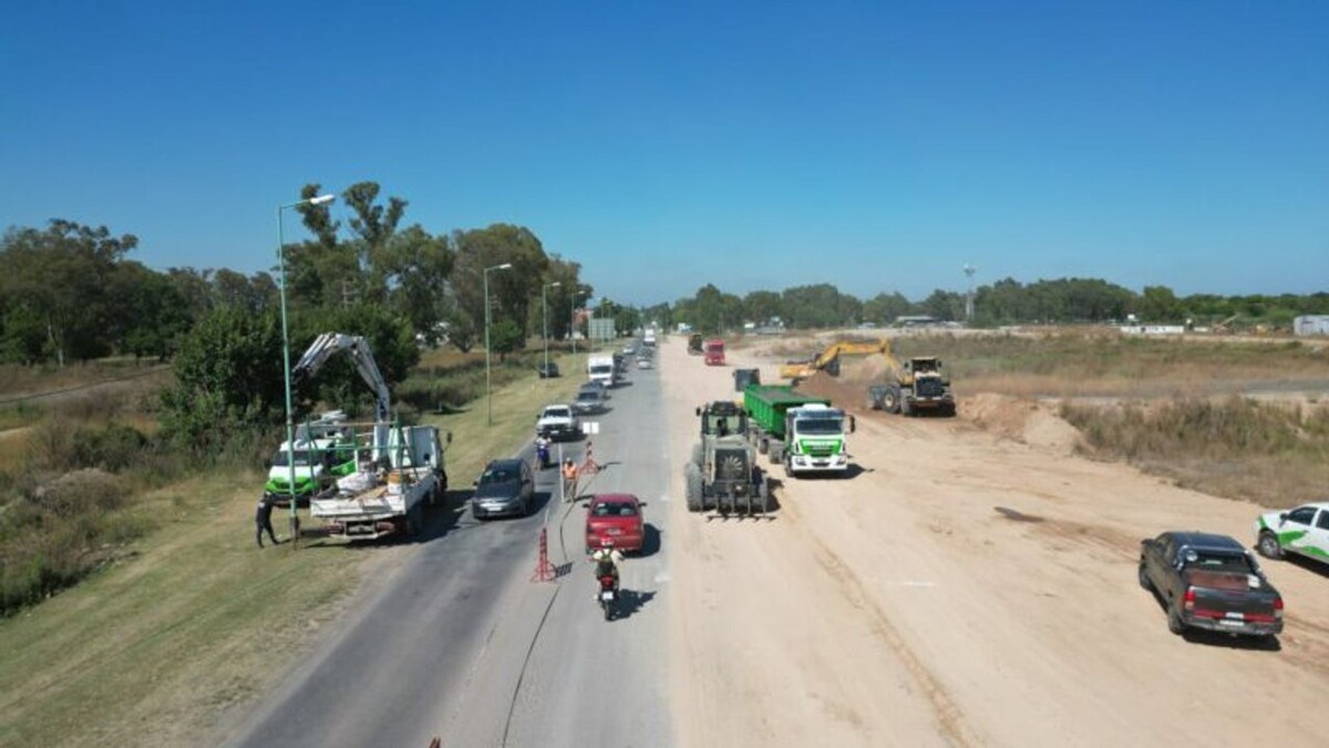 Ensenada Municipality Accelerates Rivadavia Road Reconstruction