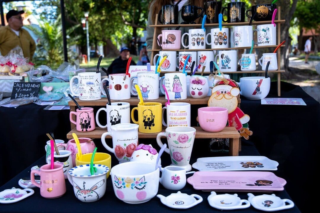 Ферия предпринимательства и гастрономических стендов в Ланусе