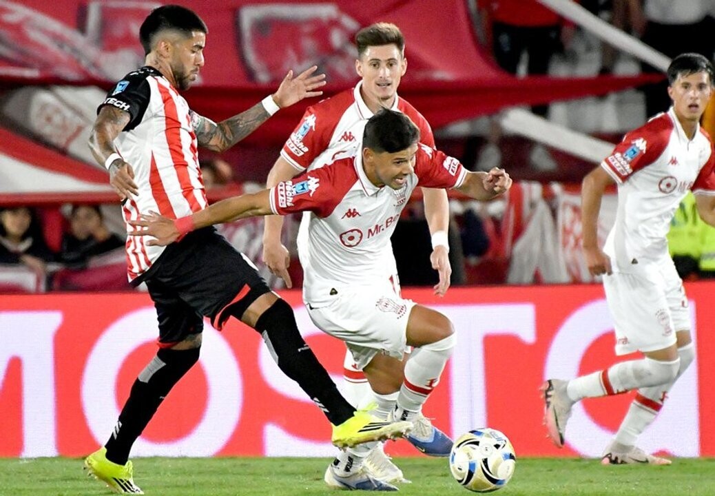 Barracas Central and Huracán Draw 0-0