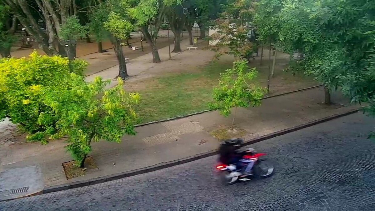 Ограбление в пекарне и магазине в Ла-Плате