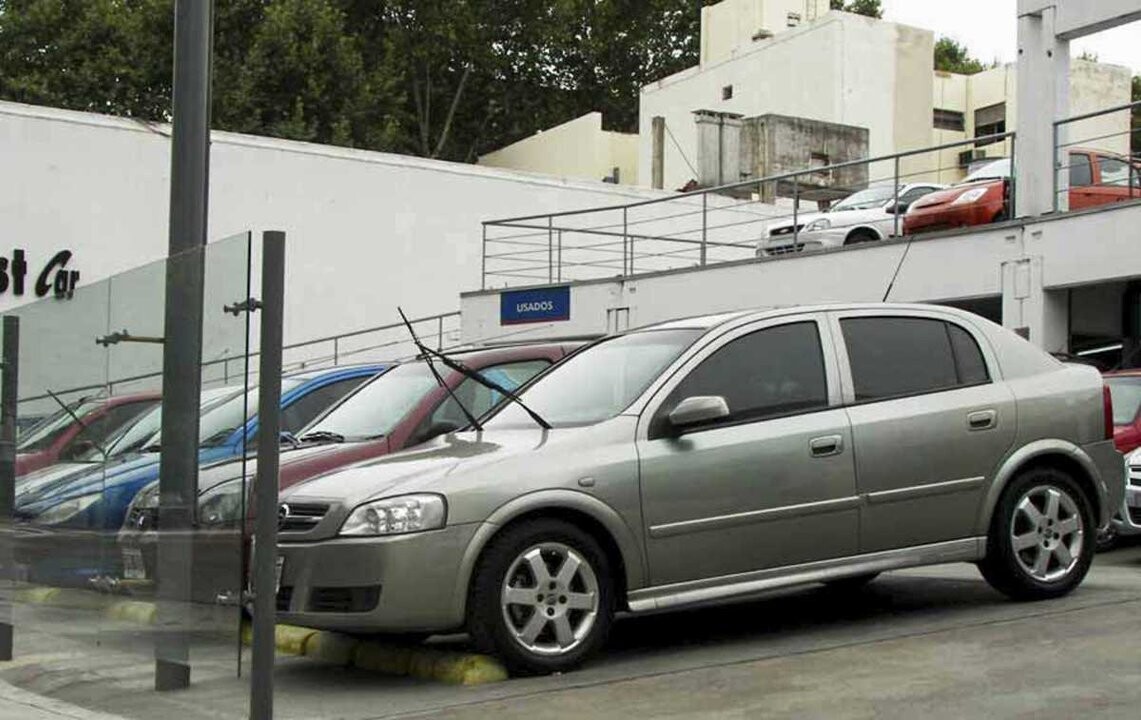 Продажи подержанных автомобилей в Аргентине упали, но годовой рекорд все еще возможен