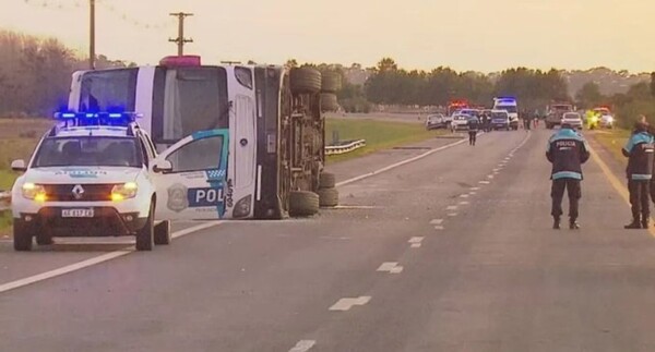 Авария автобуса в Лесаме оставила девять раненых