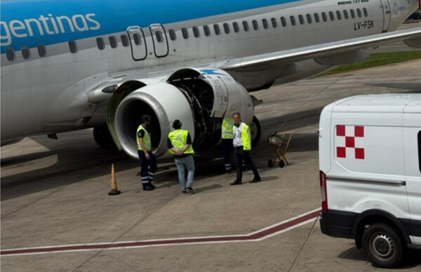 Boeing 777 Crew Declares Mayday Over Buenos Aires Due to Critical Fuel Levels
