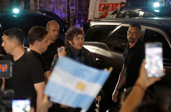 Milei Predicts Zero Inflation in Argentina by 2026